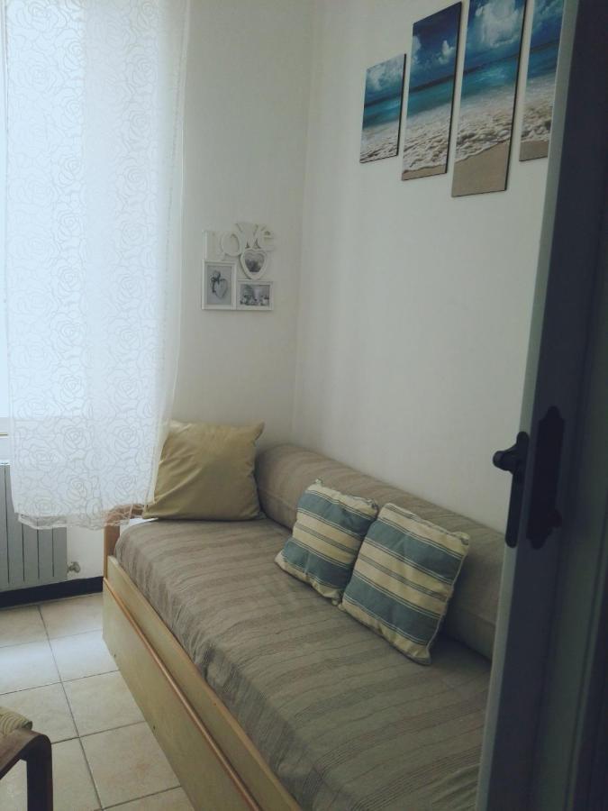 La Casa Sulla Piazzetta Apartment Albenga Exterior photo